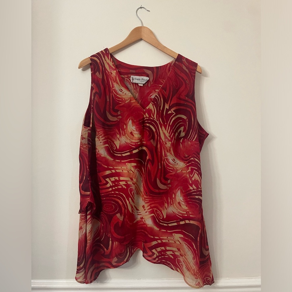 Multicolor Swirl 90s Simply French  Top